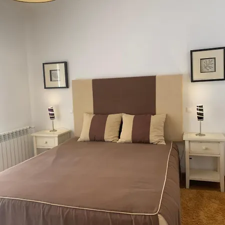 Apartamento Vila Da Praia A8 * Amoreira (Leiria)